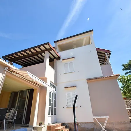 Jaklin - With Balcony And Sea View Apartmán *