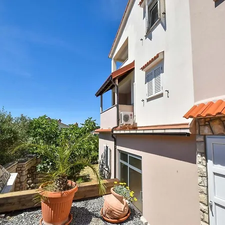 Jaklin - With Balcony And Sea View 아파트
