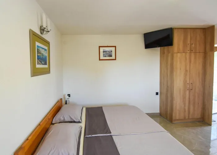 Apartament Jaklin - With Balcony And Sea View Rab Town